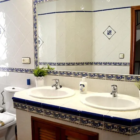 בית נופש Casa Nuestro Hogar *